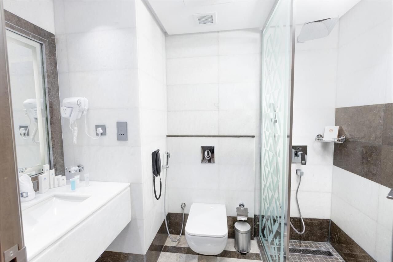 Bathroom at Valy Hotel