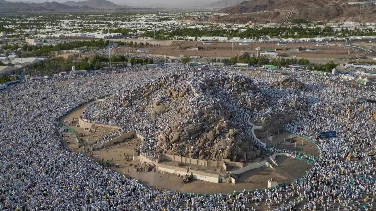 Pilgrims gathered on and around the plain of Mount Arafat on the Day of Arafah during Hajj